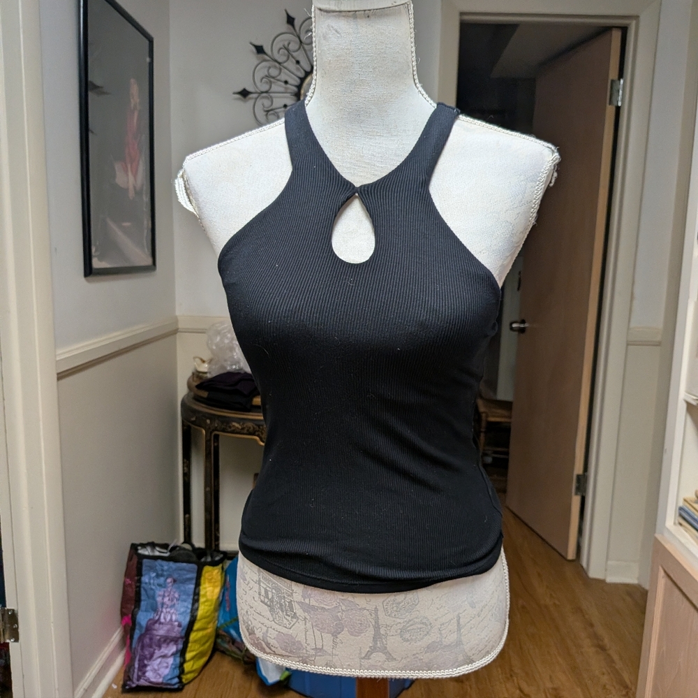 Alo Black Ribbed Halter Top With Built In Bra